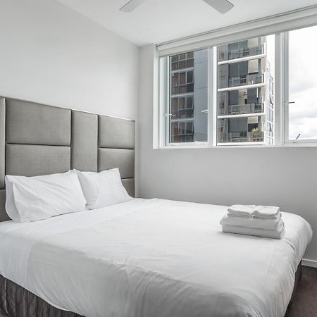 בריסביין Two Bedroom Apartment On Ann Street Fortitude Valley By Serain Residences מראה חיצוני תמונה